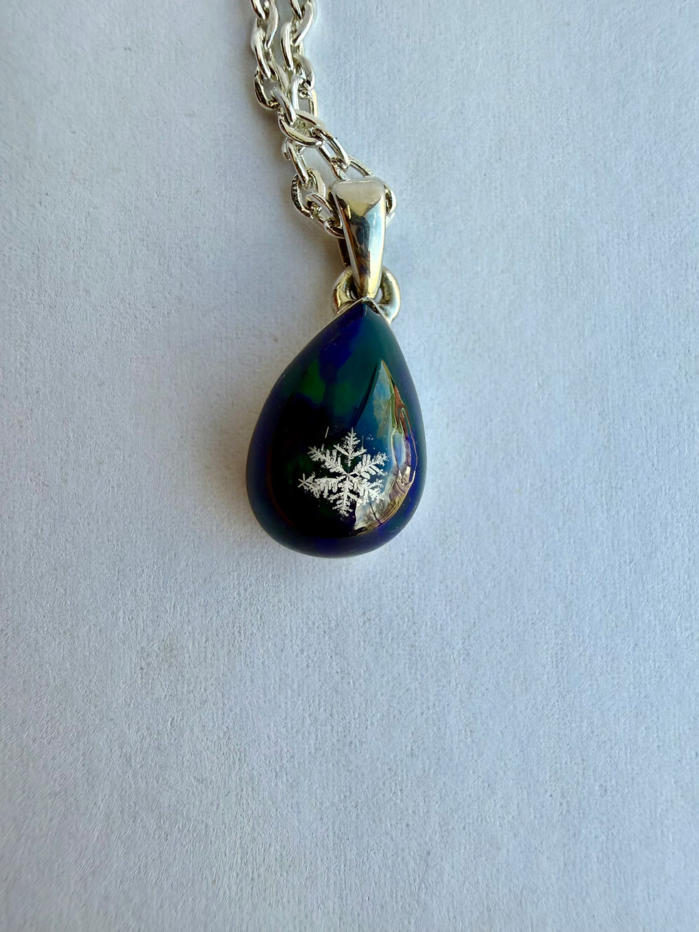Thumbnail: Pendant-Black Opal/Preserved Snowflake