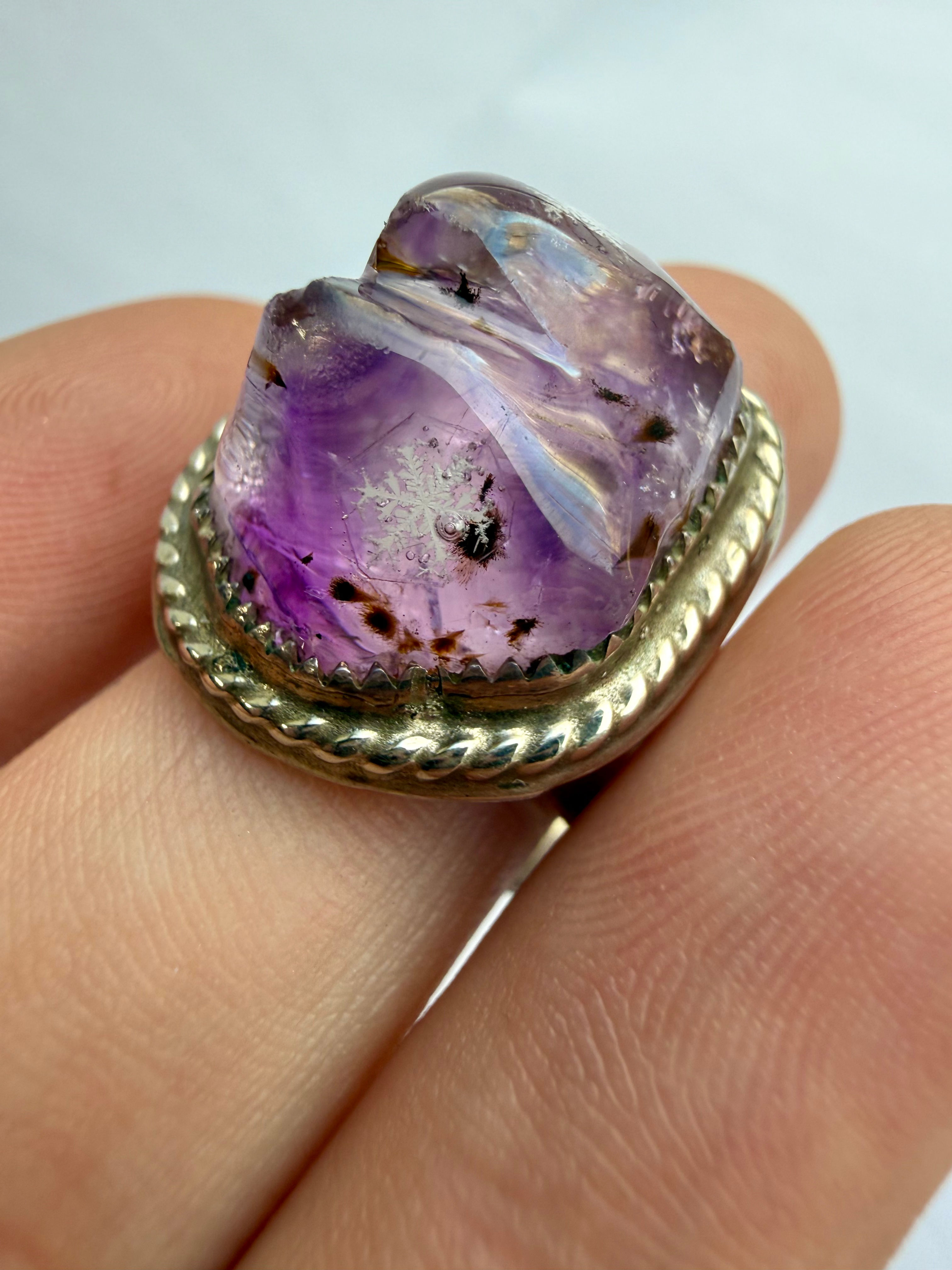 Ring-Amethyst/Preserved Snowflake