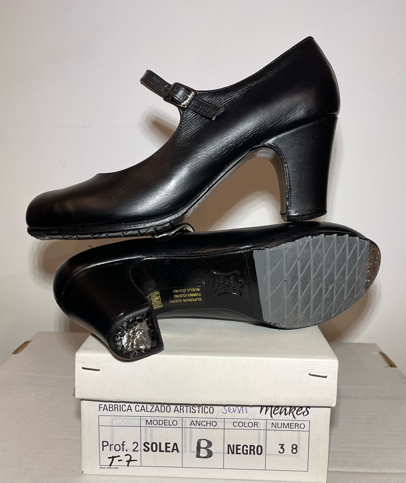 Menkes T-7 Prof 2 Solea B Negro 38 con clavos