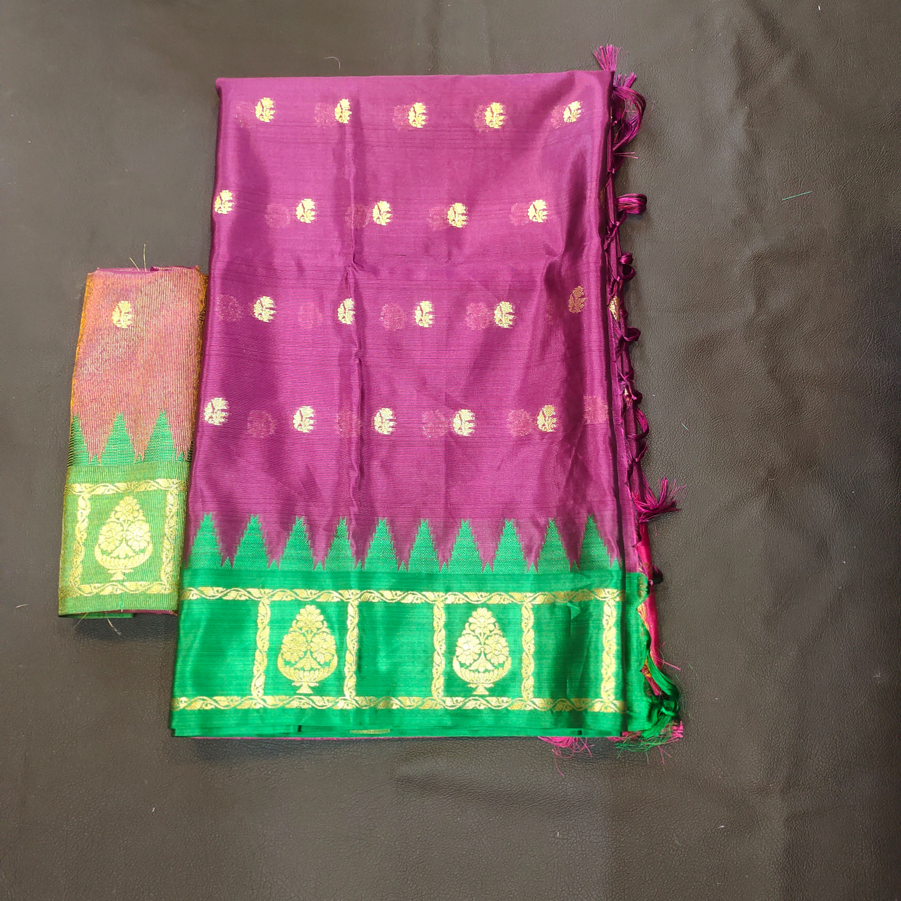 TCB015 โ Semi Banarasi Silk