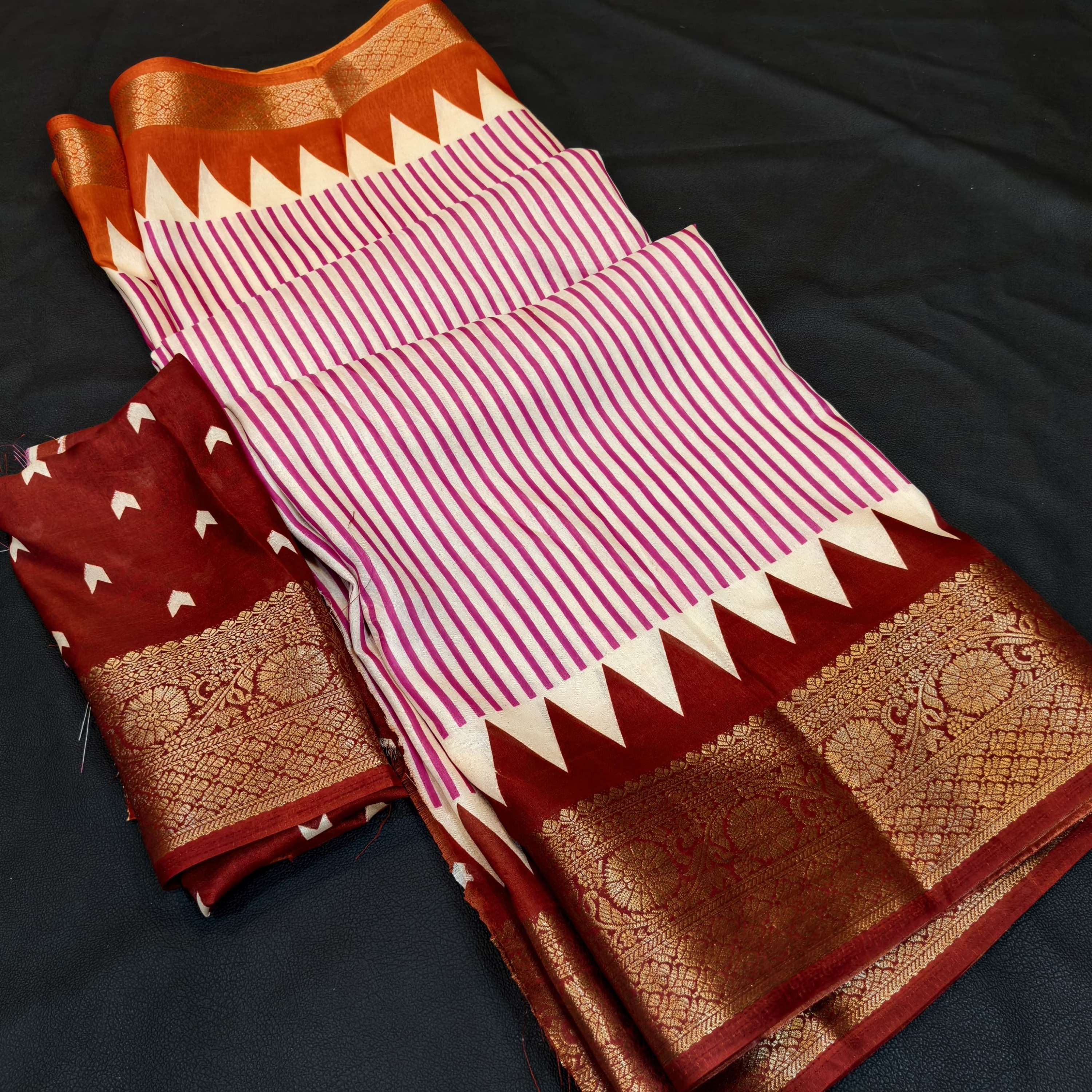 TPP004 ā Ganga Jamuna ā Strip Line Saree