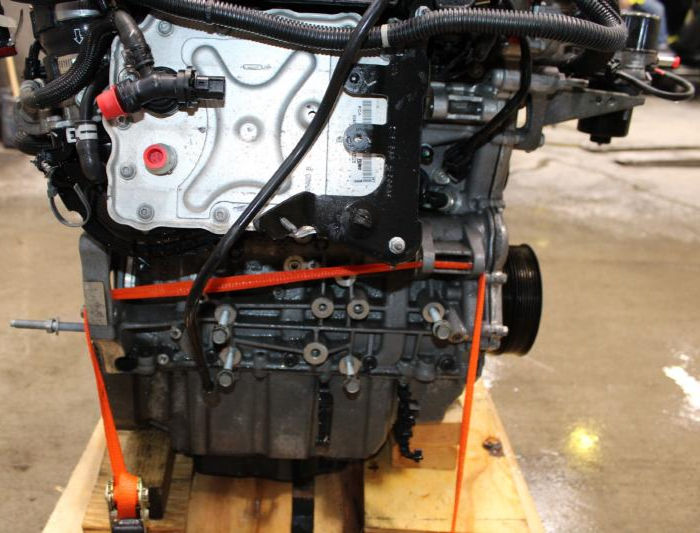 Thumbnail: 2018 Jeep Wrangler (LHD), VIN X (6th Digit, JL Body), (Gasoline) Engine For Sale - Miles 41104