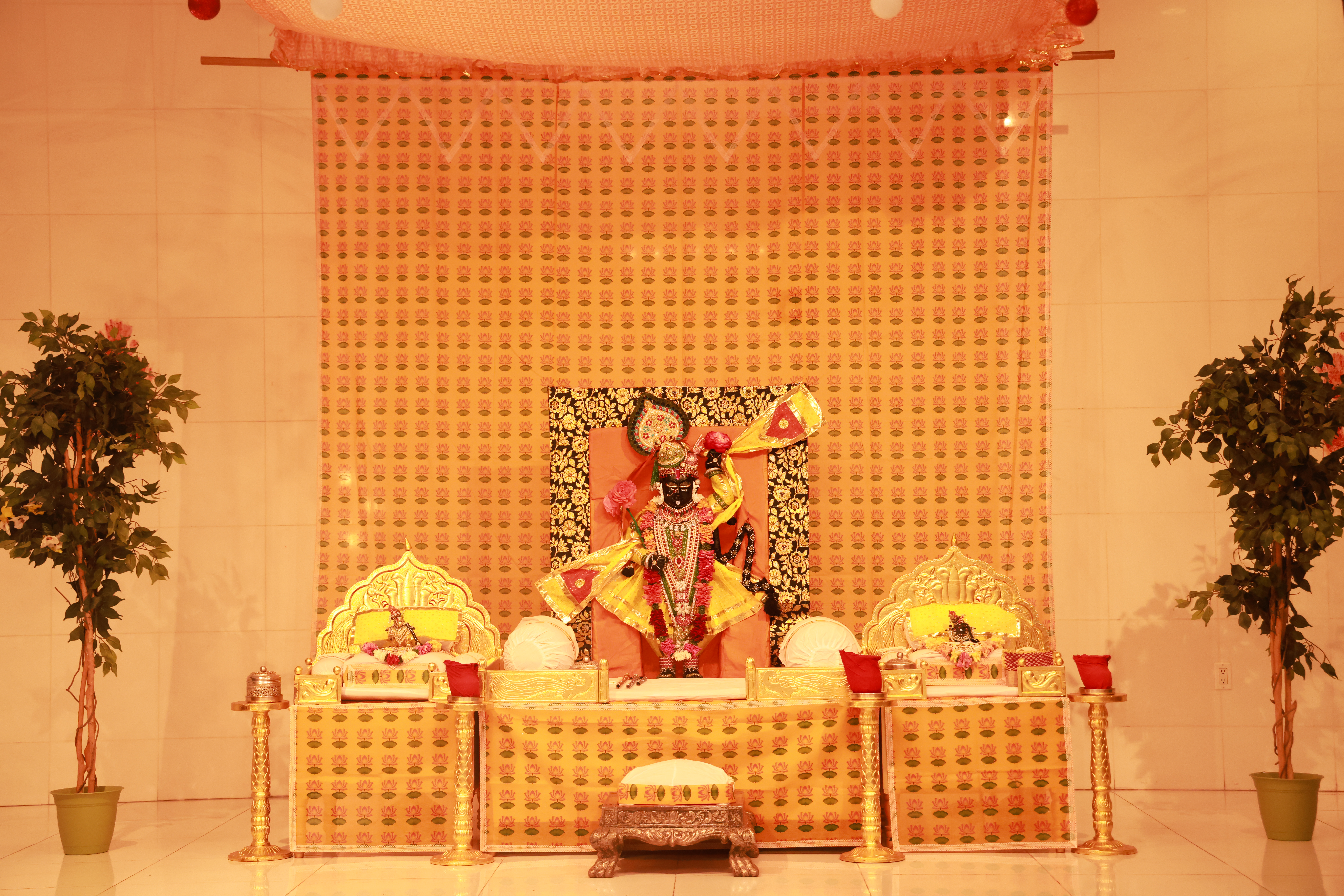 Shrinathji Haveli, Irvine