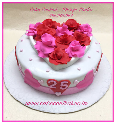 Heart & Roses Anniversary cakes for parents in Delhi NCR