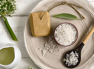 CS Wellness Regensburg - Deine Adresse für Wellness, Prävention und Massagen. Rückenmassage, Hot-Stone-Massage, Ganzkörpermassage, Fußreflexzonen, Honig-Zupf-Massage, Kopf-Nacken-Massage, Sportmassage, Aromaölmassage