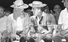 Imputan a Menem y Bolocco por traspaso irregular del departamento de Fariña y Jelinek