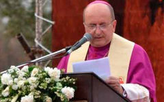 Salta: Monseñor Carnello pidió austeridad y trasparencia a los políticos en fiesta del Milagro