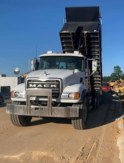 Mack Granite cv713 dump truck