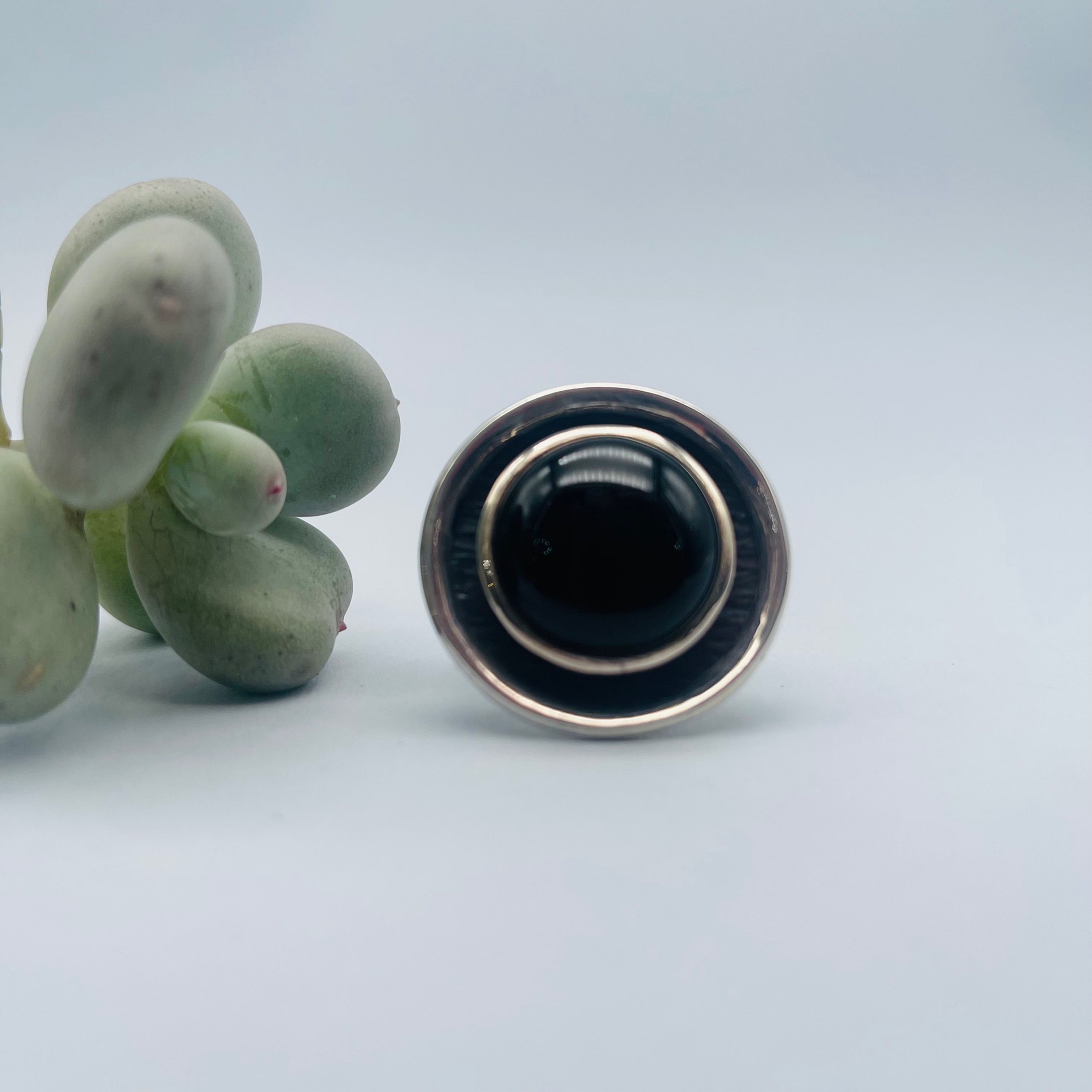 Round Onyx ring