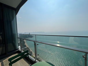 《賃貸 #159》Arom Wongamat（ナクルア地区）パタヤ地区トップのハイクラスコンドミニアムオープン！　55階建て44階絶景シービューの新築１ベッドルーム