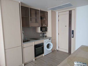 《賃貸 #166》Arom Wongamat（ナクルア地区）パタヤのトップコンドミニアム　高層階１ベッドルーム　45m2 新築