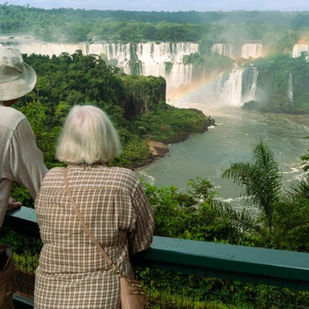 Paraná se destaca como destino turístico diverso e atrativo, recebendo mais de 827 mil turistas estrangeiros em 2025.