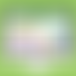 Profissional utilizando o Excel em notebook para análise de dados em ambiente corporativo