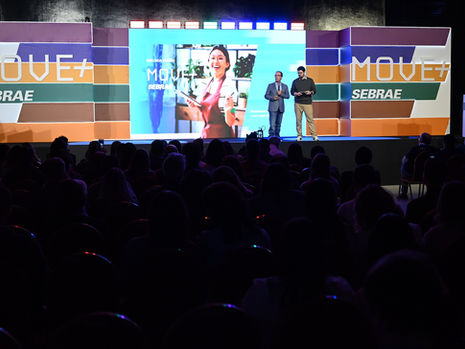Pequenos produtores do Paraná participam de evento em Florianópolis para gerar novas conexões de mercado e fortalecer a agricultura local.
