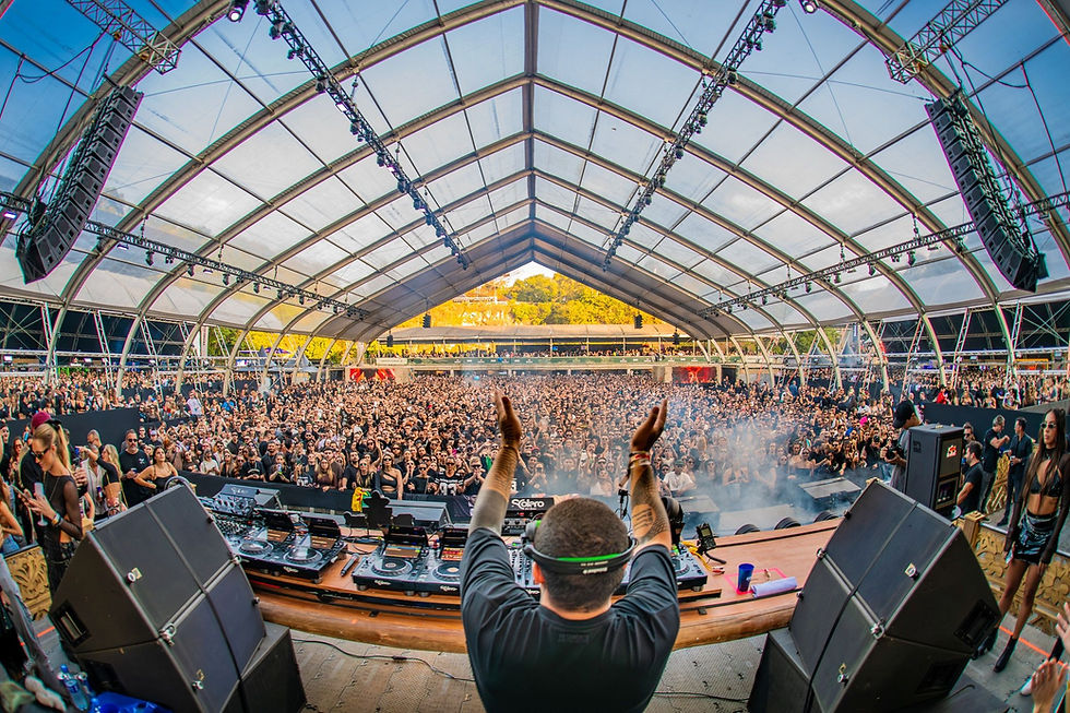 Warung Day Festival 2026 em Curitiba