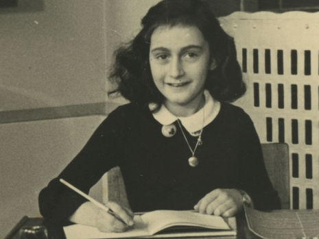 Curso online gratuito sobre Anne Frank ensina sobre história, direitos humanos e memória do Holocausto.
