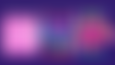 Espetáculo infantil no Festival de Curitiba com crianças assistindo teatro em ambiente colorido