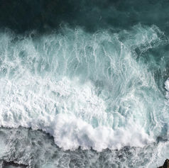 Image of the ocean and waves
