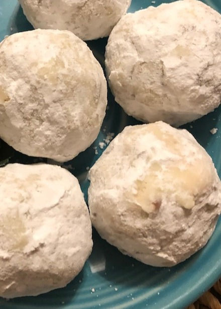 Mexican Wedding Cakes (Snowball Cookies)
