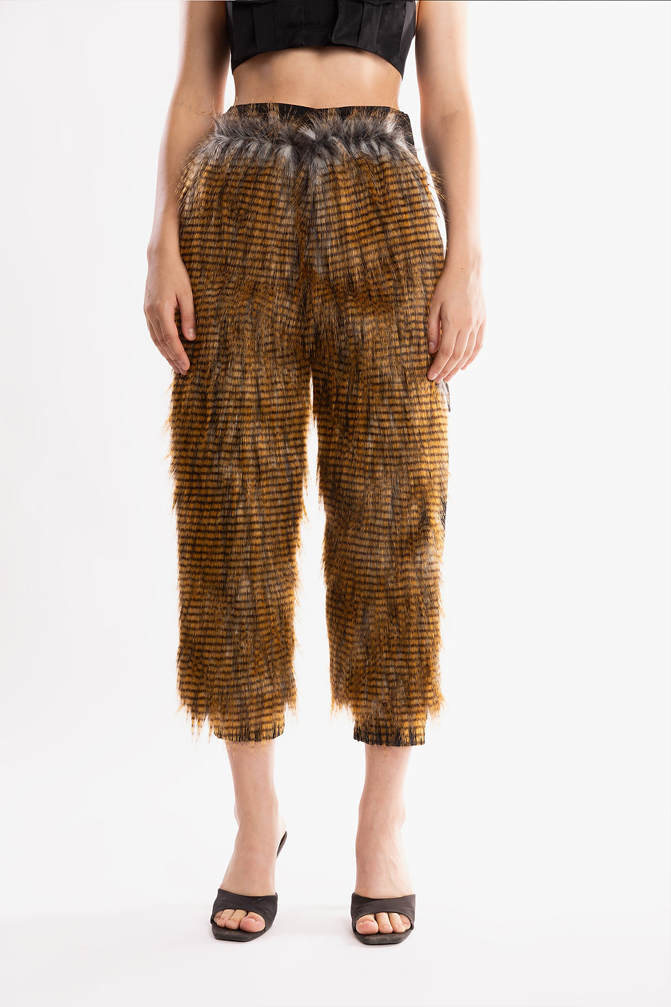 Küçük resim: Raider Pant with animal print fur