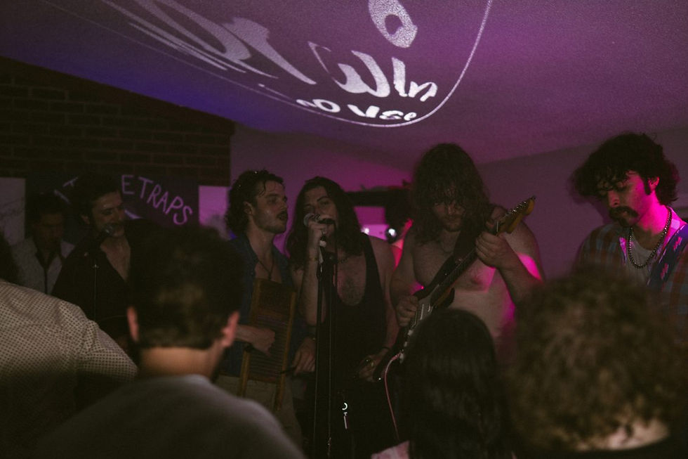 Neptune's w/ Ol' Joey Scrums