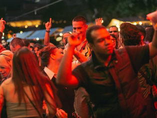 Final de semana com pistas para dançar em Niterói; no Rio, arraiá e tour celebram os 267 anos do bairro da Tijuca
