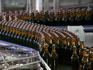Cervejarias apostam em logística reversa como solução ambiental para descarte de embalagens