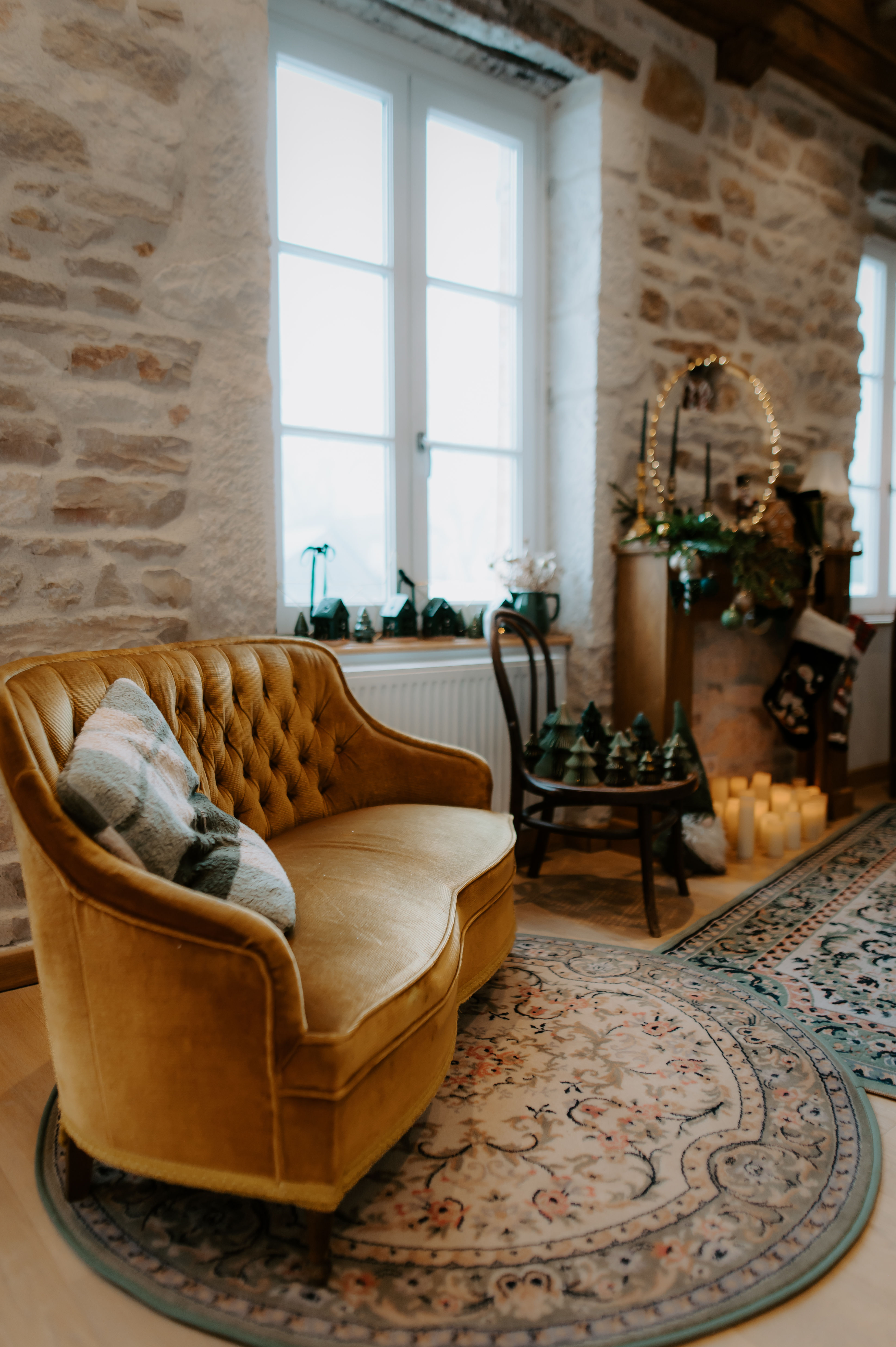 Banquette Léonce Crapaud Jaune Moutarde Capitonnée