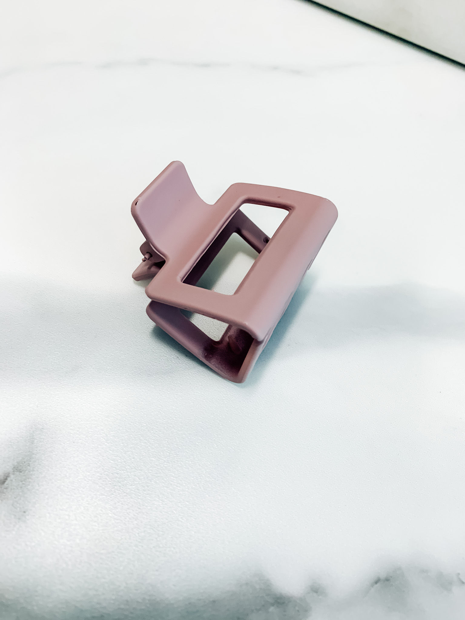 Geo Square Small Clip - pale purple