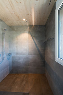 Hunkeler Architekten Aufstockung Reiden Badezimmer