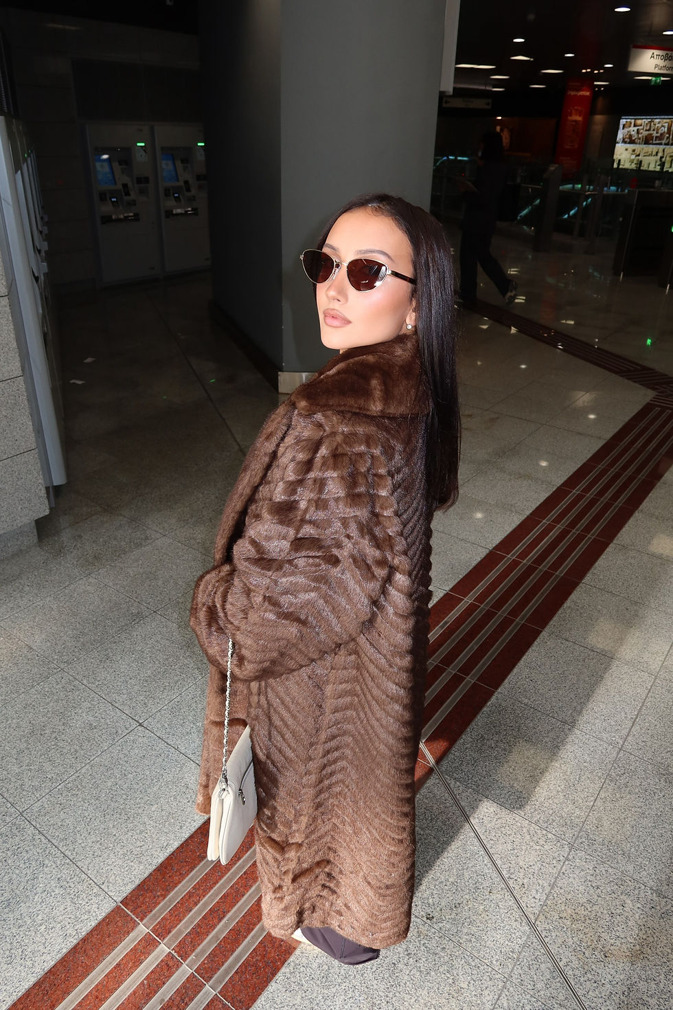 Thumbnail: Brunéa Long Coat