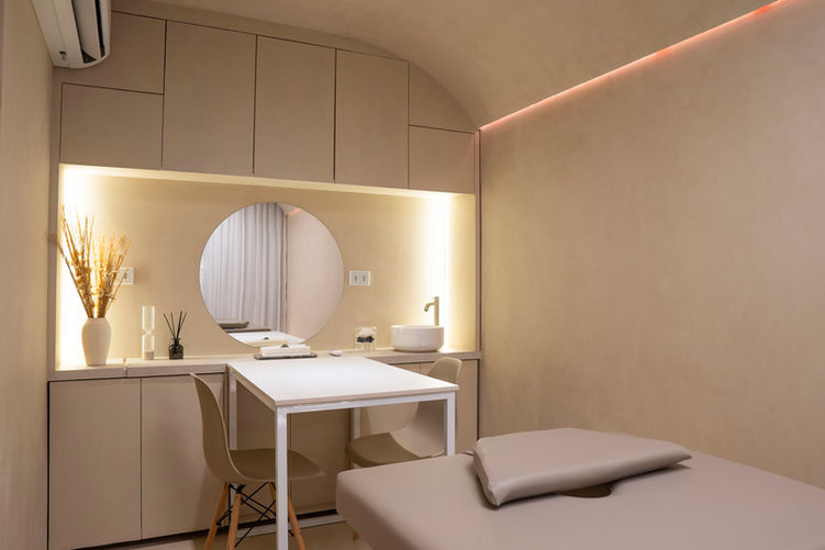 Na imagem detalhes do quarto de massagem e para convidadas na CASABOHO para o dia de noiva em Brasília na Asa Sul.