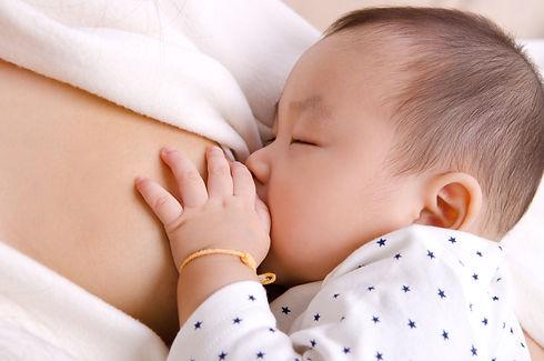 Breastfeeding-541002458_3020x2000.jpeg