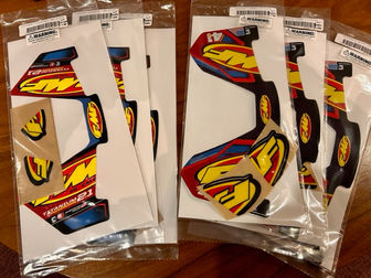 FMF サイレンサーリペアステッカー入荷!