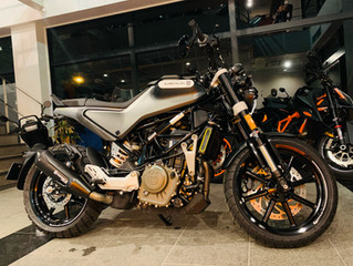 SVARTPILEN250ご納車!