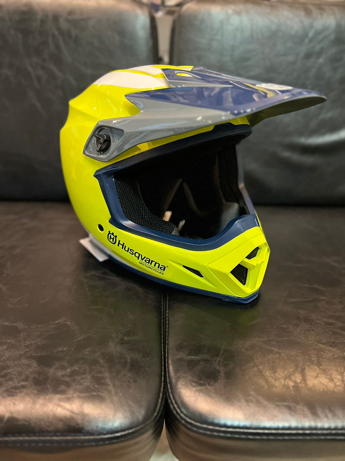 ハスクバーナ BELL オフロード ヘルメット バイク husqvarna Yahoo!オークション - BELL(ベル)製ハスクバーナ純正ヘルメット