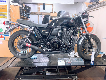 **CB1100 カスタムしました**