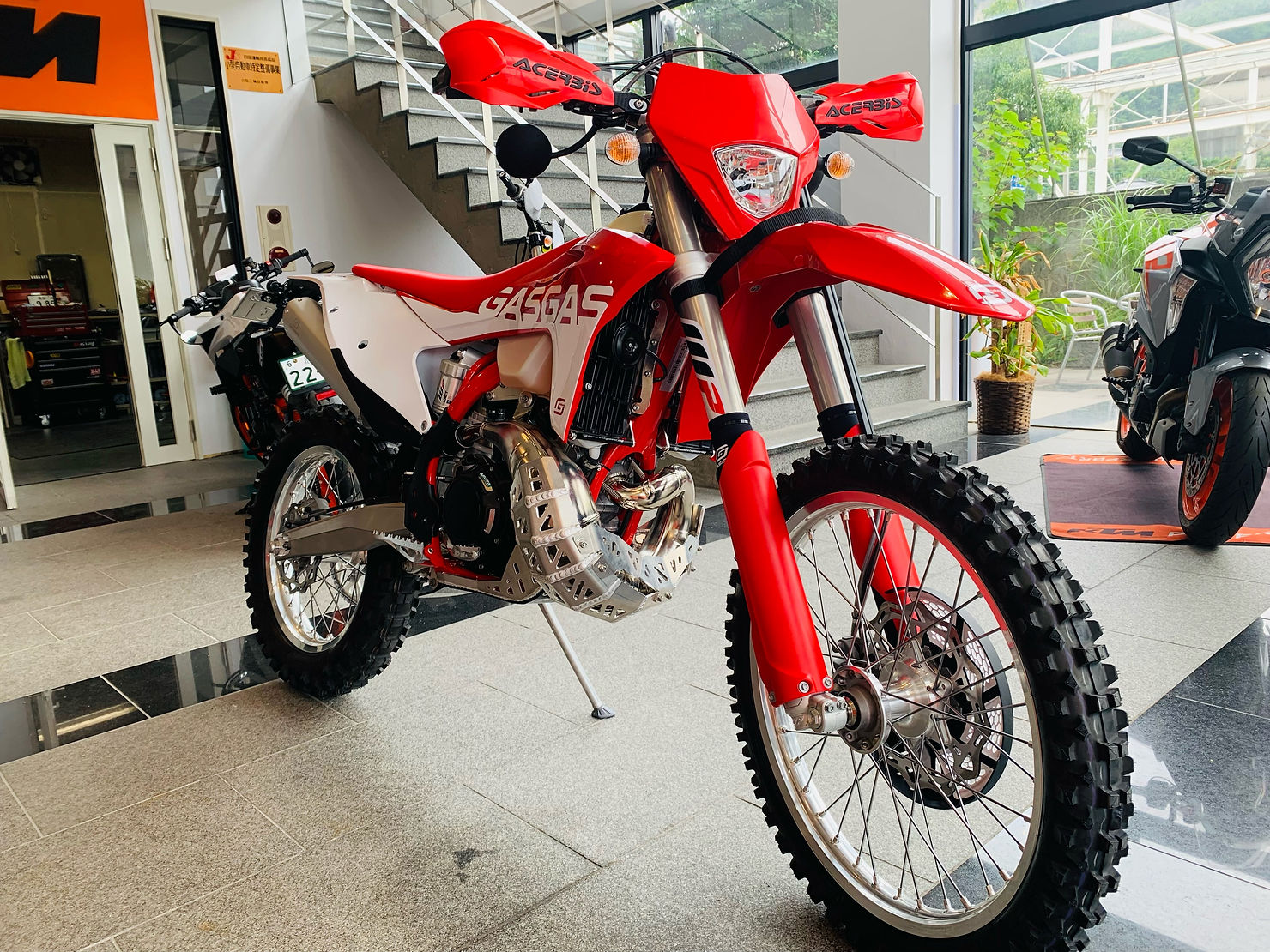 EC250 2021