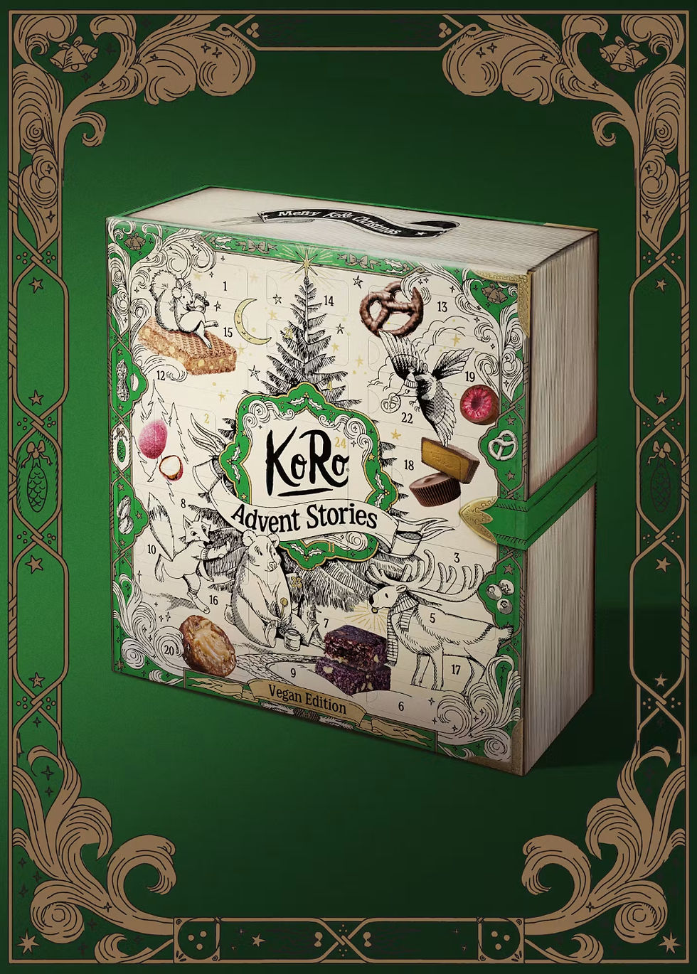 KoRo Advent Stories Vegan Edition: grüne Adventskalender-Box mit Illustrationen, Süßigkeiten und dekorativem Rand.