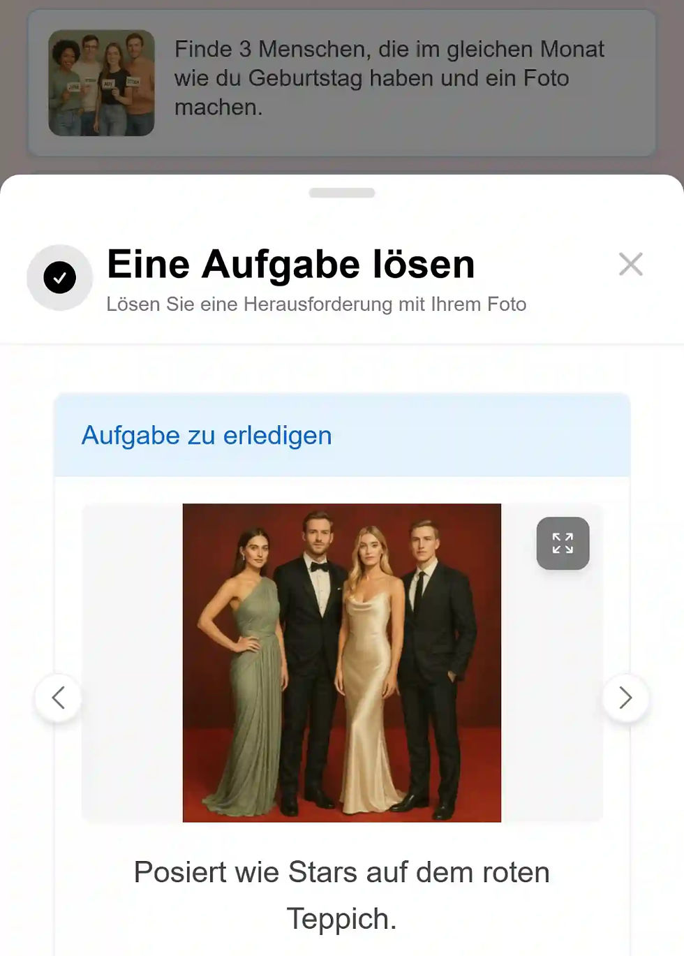 Vier elegant gekleidete Personen posieren vor einem roten Hintergrund. Text: "Eine Aufgabe lösen", "Posiert wie Stars auf dem roten Teppich".