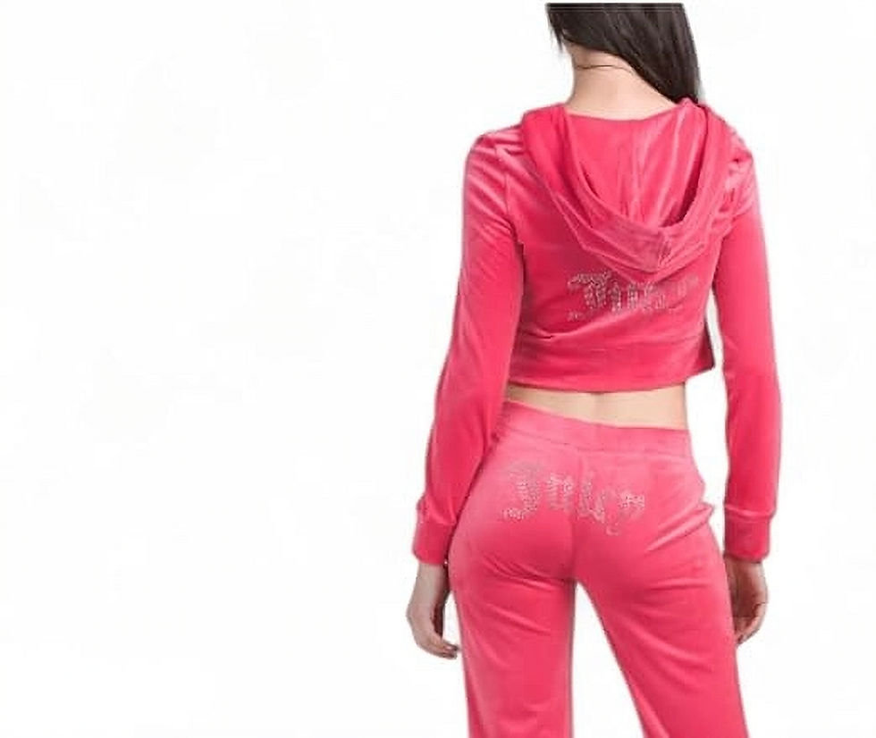 Juicy Couture 90er Samtanzug als retro 90s Outfit