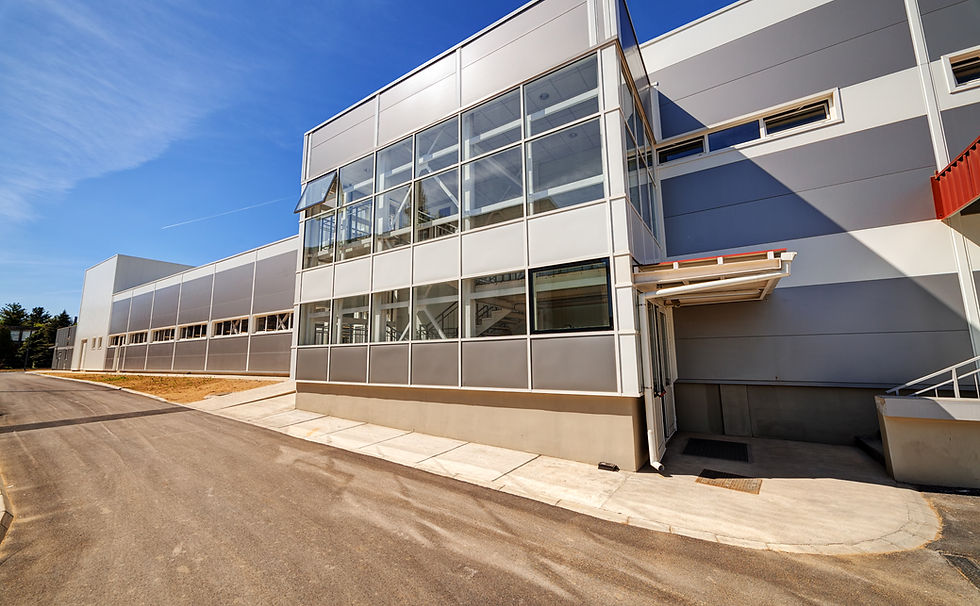 Industrial Building with parking spaces