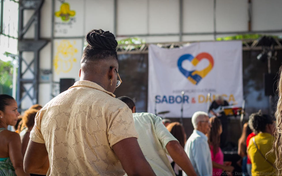 A Associação Cultural Sabor e Dança agradece a todos que fizeram parte da 1ª edição do Dançando no Engenhão. 💙
Foi uma noite especial de encontros, homenagens, alegria e muita dança. Cada presença contribuiu para o sucesso deste projeto e para o fortalecimento da nossa cultura.
Muito obrigado a todos!