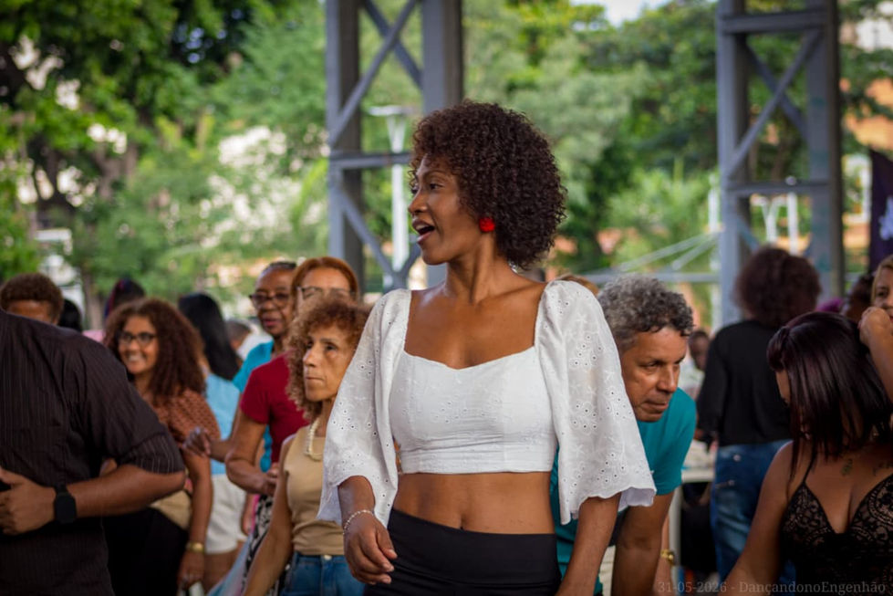 A Associação Cultural Sabor e Dança agradece a todos que fizeram parte da 1ª edição do Dançando no Engenhão. 💙
Foi uma noite especial de encontros, homenagens, alegria e muita dança. Cada presença contribuiu para o sucesso deste projeto e para o fortalecimento da nossa cultura.
Muito obrigado a todos!