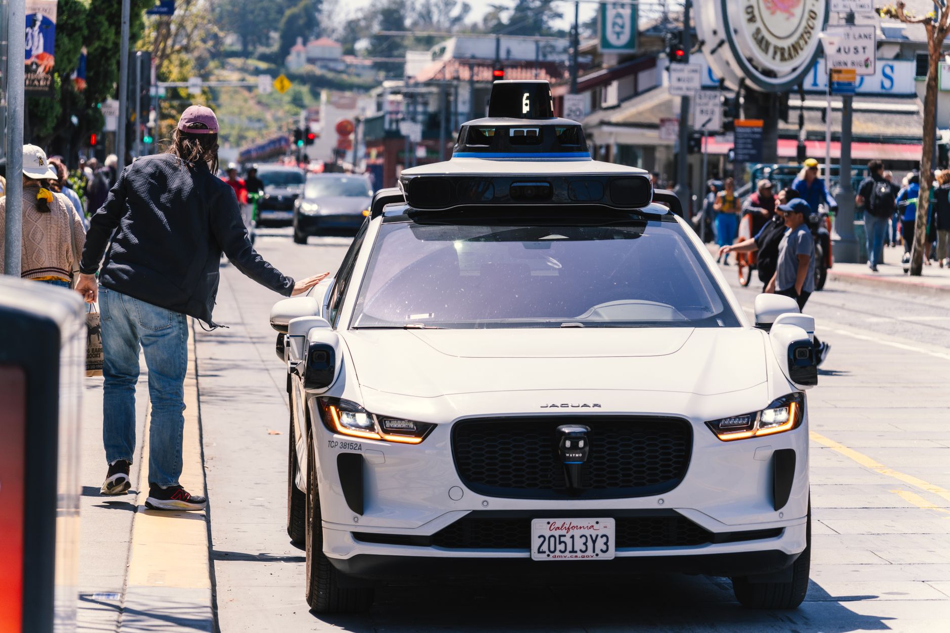Waymo Issues Waymo Issues Second Recall in Five Weeks After Robotaxis Enter Freeway ...