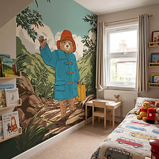 paddington_uk_bedroom_fixed_bookshelf (1).jpeg