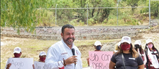 REITERA DARWIN ESLAVA COMPROMISO CON LA EDUCACIÓN DE LOS JÓVENES COACALQUENSES