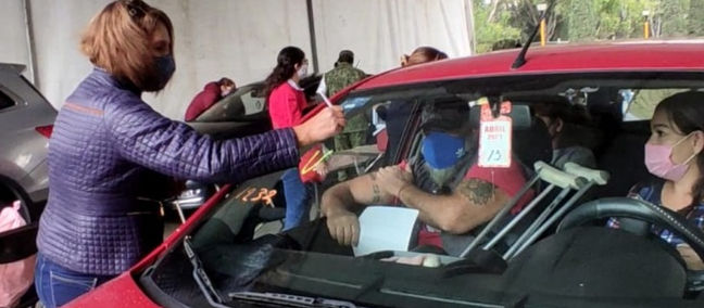 EN CUAUTITLÁN CONTINÚA VACUNACIÓN PARA PERSONAS DE 40 A 49 AÑOS