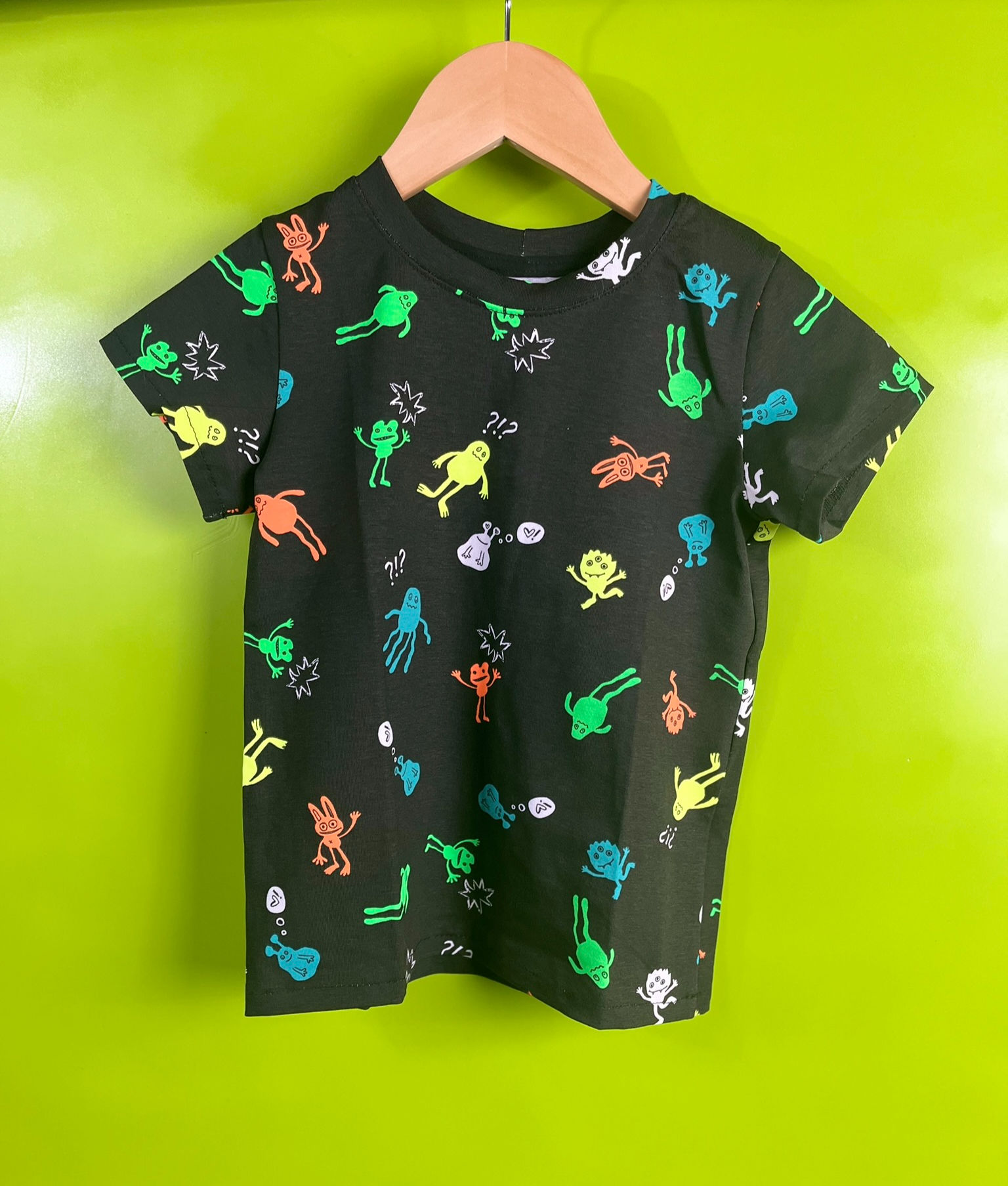 T-shirt “Vibe Monsters” – Taille 4 ans