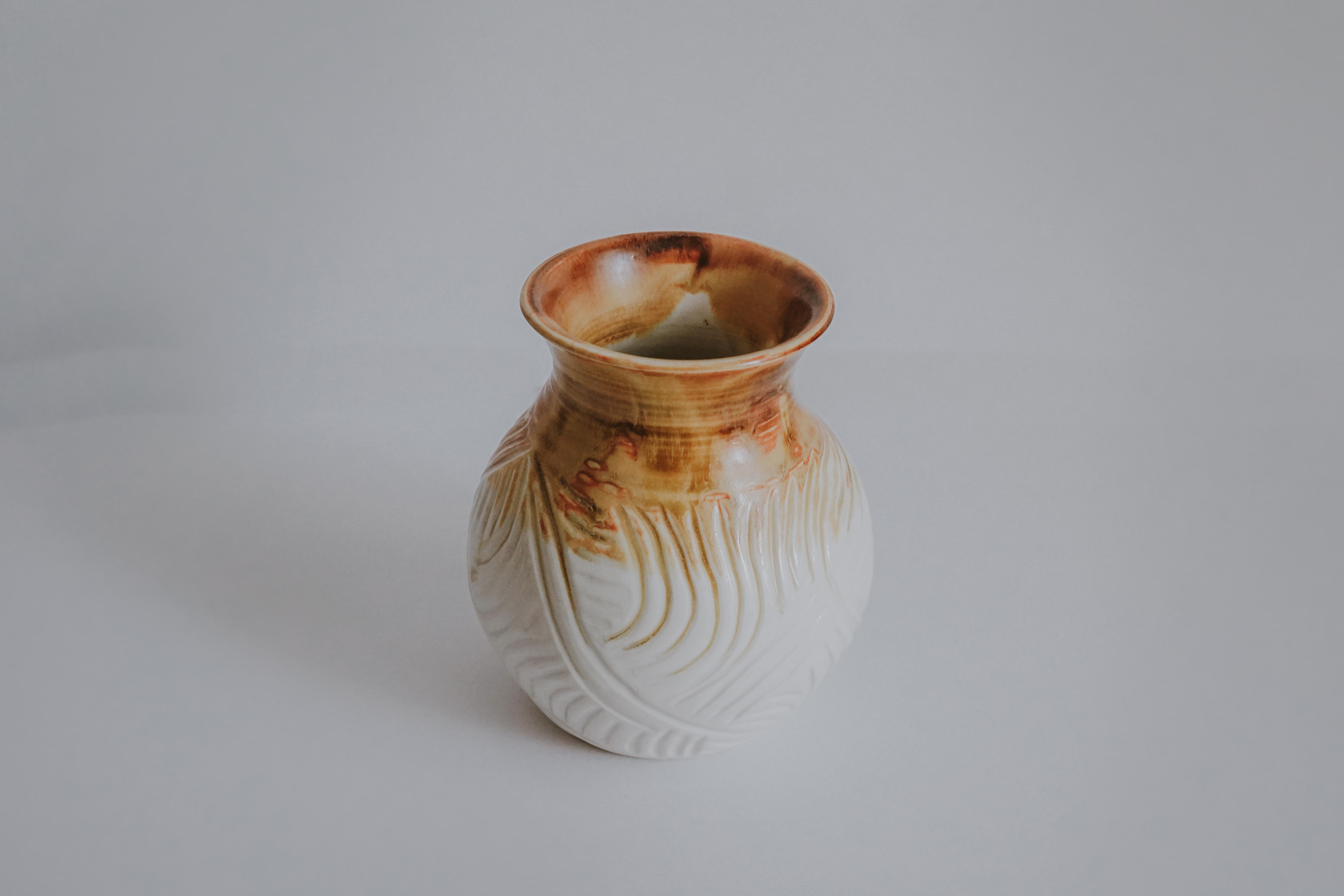 VINTAGE HANDMADE POTTERY VASE